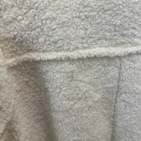 Long warm cream colored coat - Picture 3 of 6